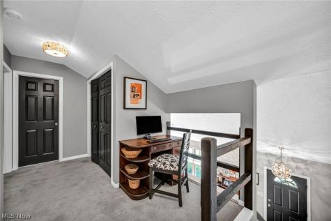 19 Pond Drive Rocky River OH 44116