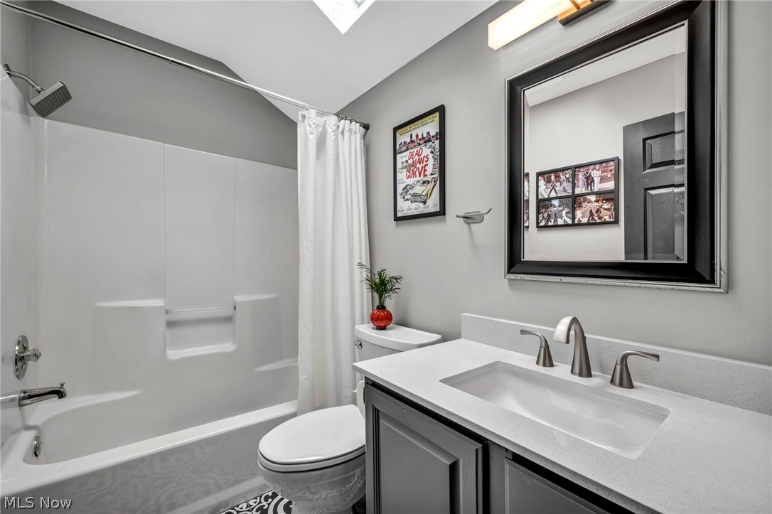 19 Pond Drive Rocky River OH 44116