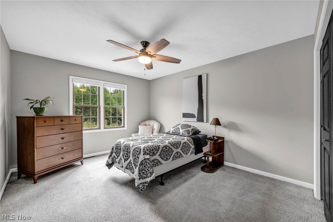 19 Pond Drive Rocky River OH 44116