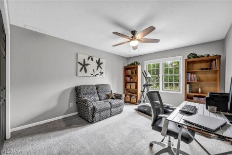 19 Pond Drive Rocky River OH 44116