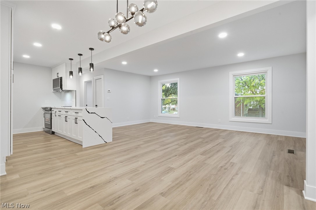 2108 Glouchester Drive Lyndhurst OH 44124