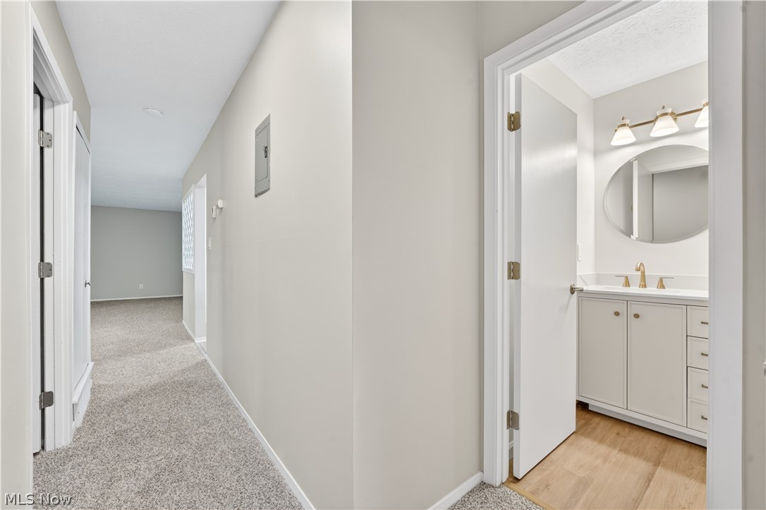 2930 N Bay Drive Westlake OH 44145