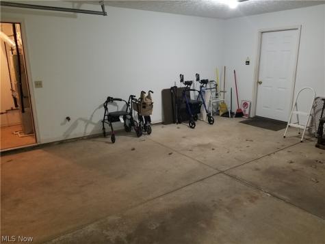148 Bentley Drive Elyria OH 44035