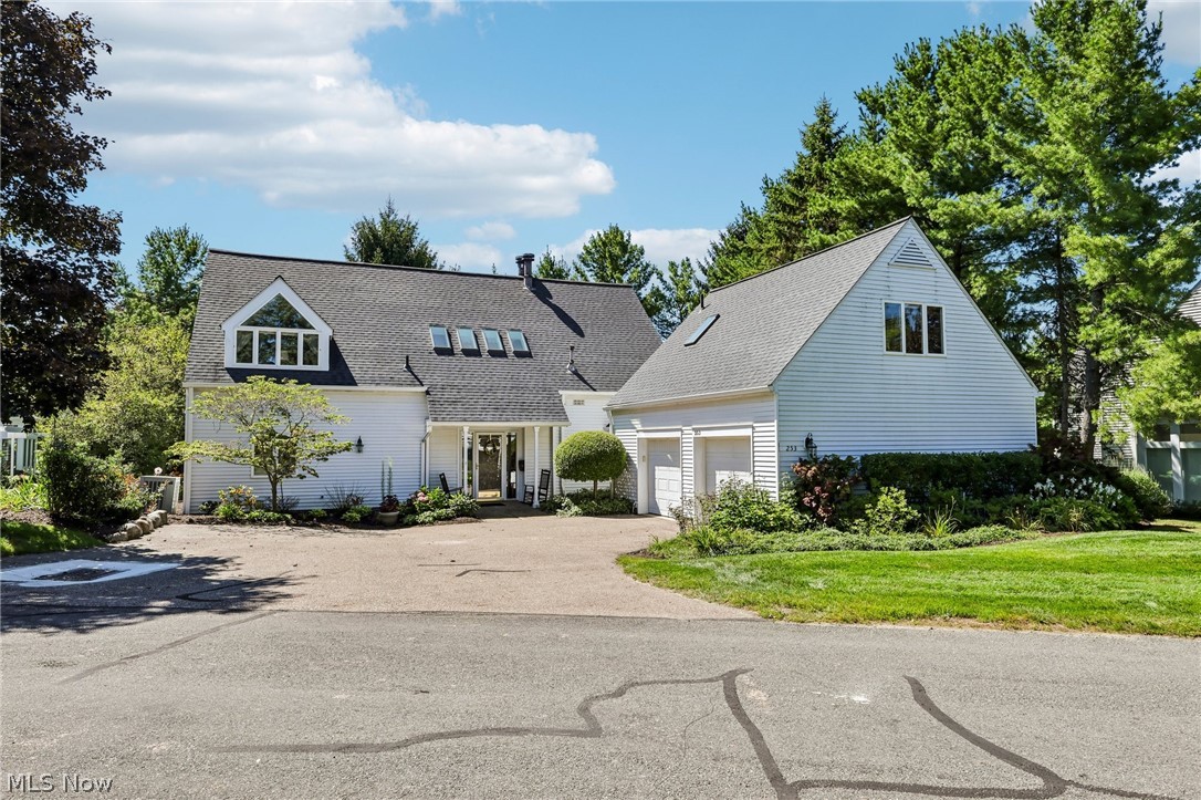 253 Tinkers Trail Aurora OH 44202