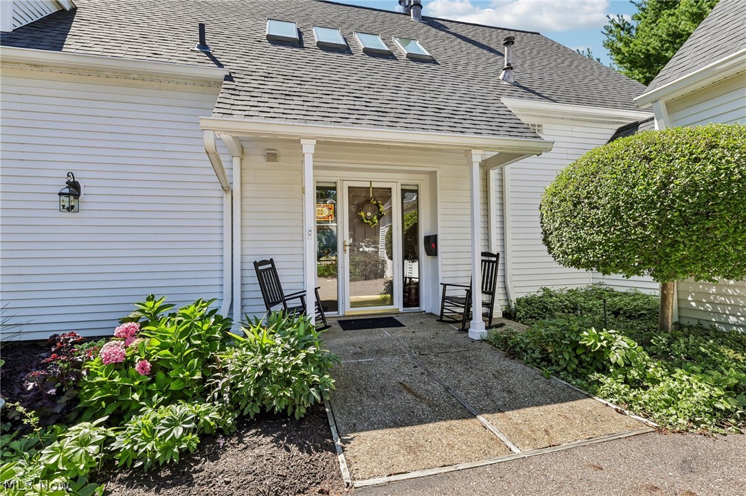 253 Tinkers Trail Aurora OH 44202