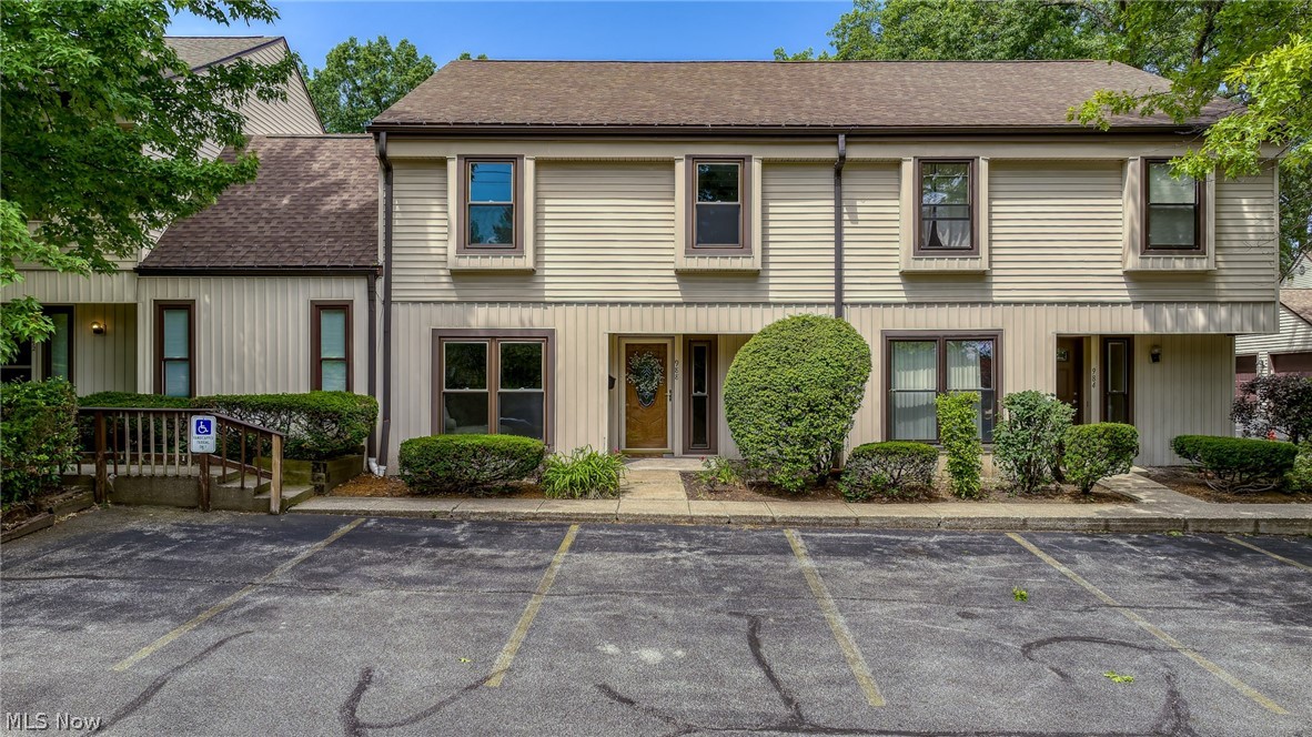 988 Som Center Road Mayfield Village OH 44143