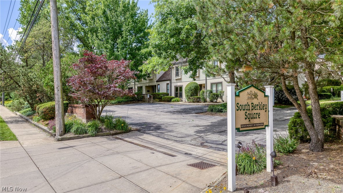 988 Som Center Road Mayfield Village OH 44143