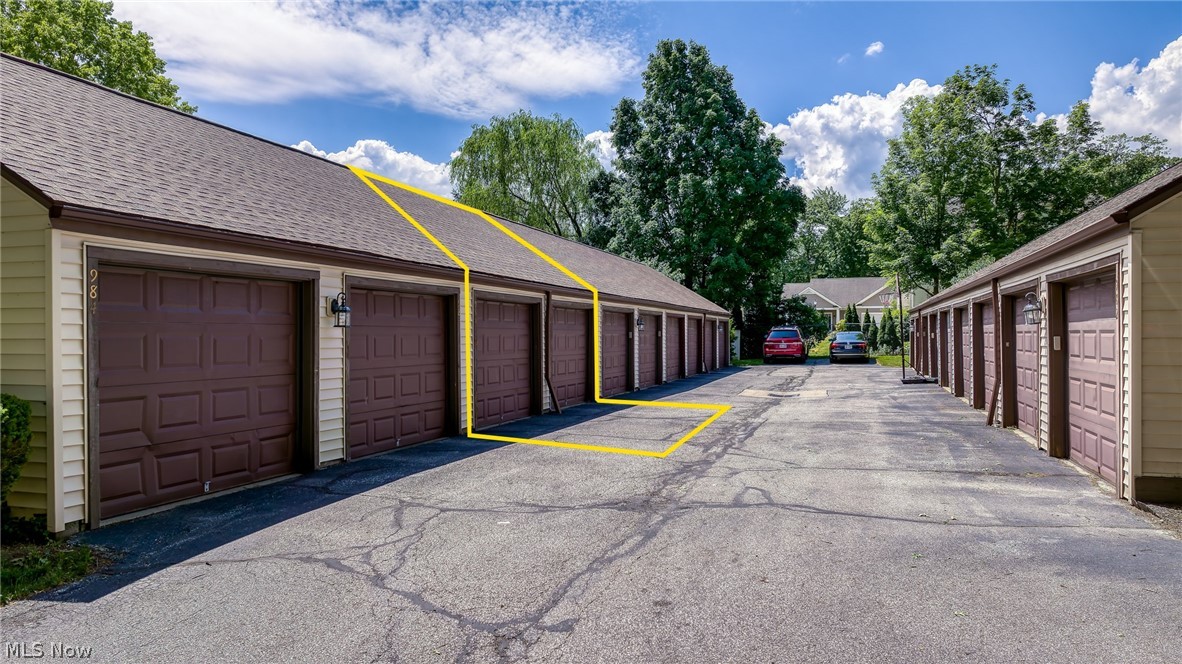 988 Som Center Road Mayfield Village OH 44143