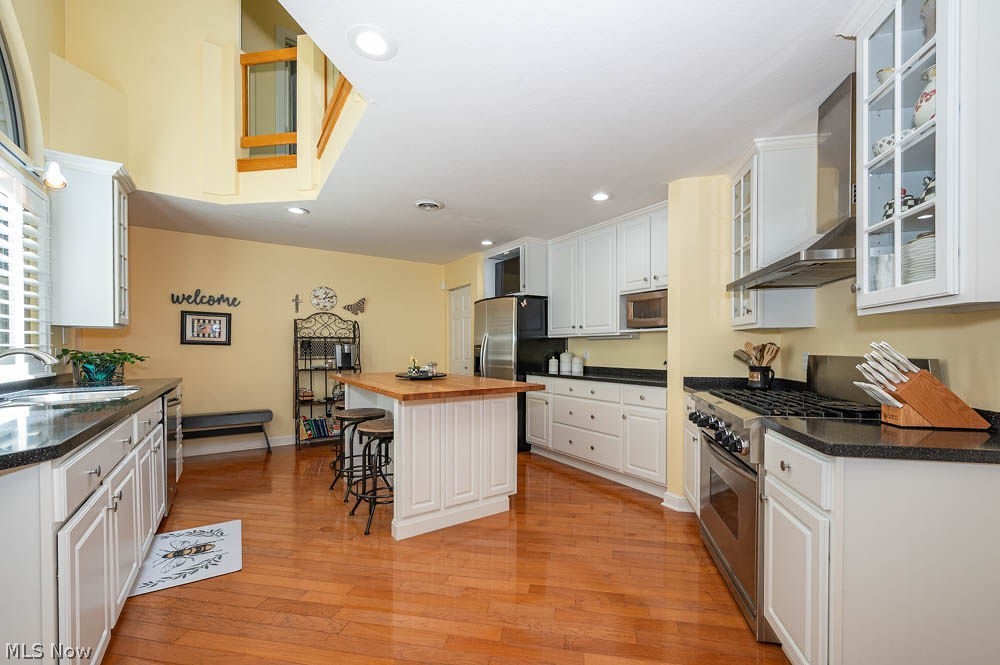 143 Lake Shore Drive Columbiana OH 44408