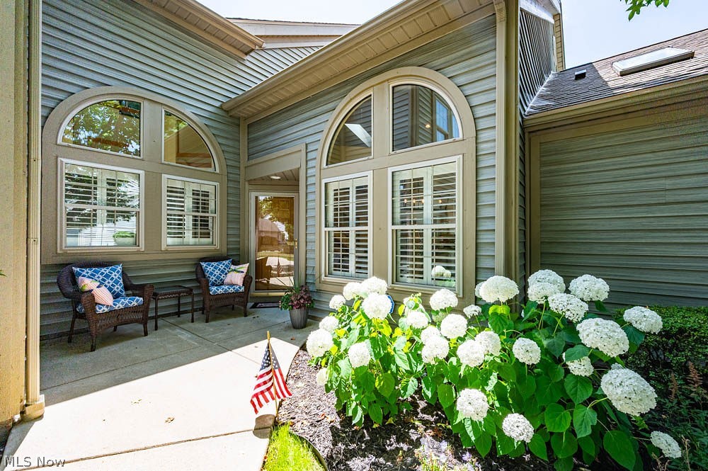 143 Lake Shore Drive Columbiana OH 44408