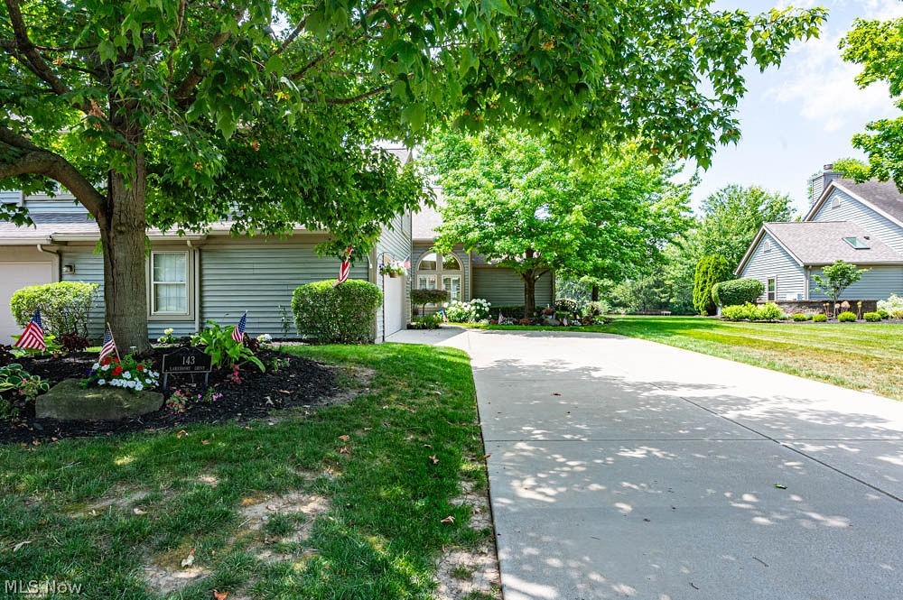 143 Lake Shore Drive Columbiana OH 44408