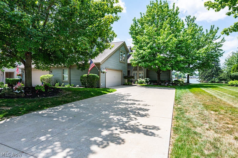 143 Lake Shore Drive Columbiana OH 44408