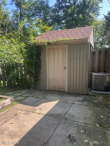6943 W Fitzwater Road Brecksville OH 44141