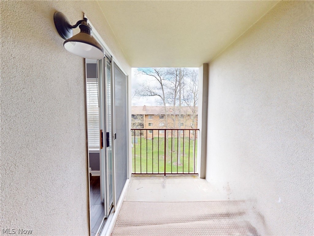 240 Fox Hollow Drive Mayfield Heights OH 44124