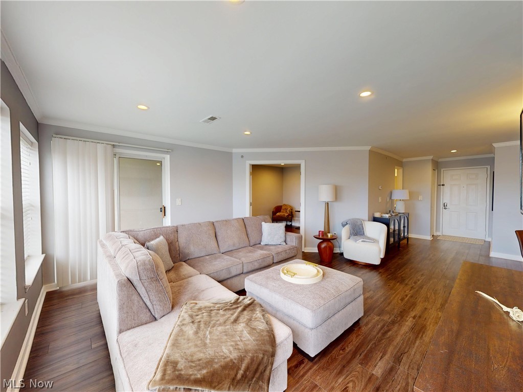240 Fox Hollow Drive Mayfield Heights OH 44124
