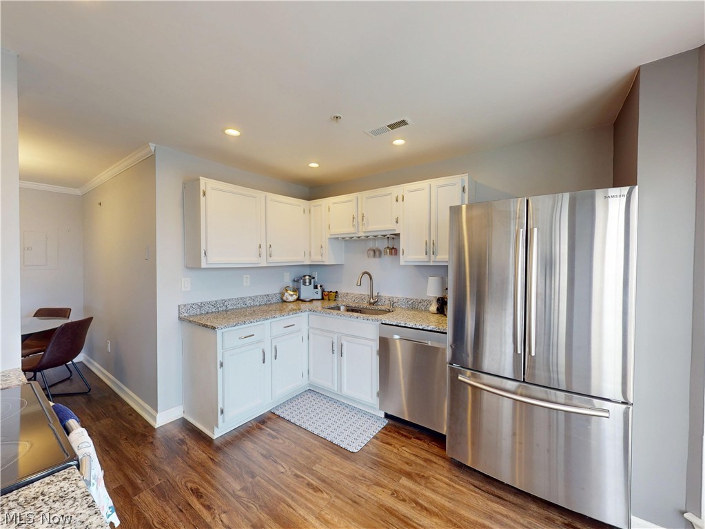 240 Fox Hollow Drive Mayfield Heights OH 44124