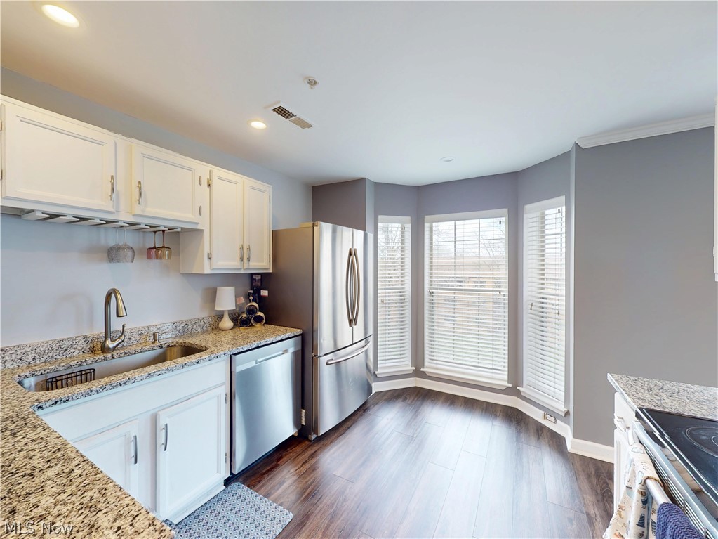 240 Fox Hollow Drive Mayfield Heights OH 44124