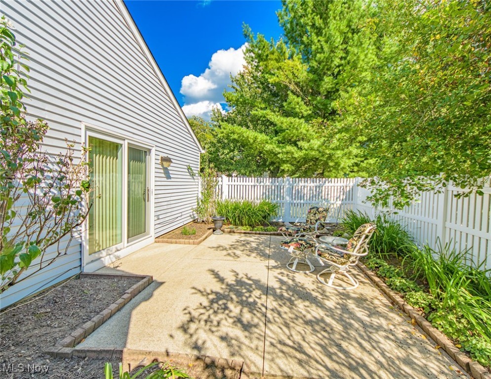 835 Sutton Place Akron OH 44313