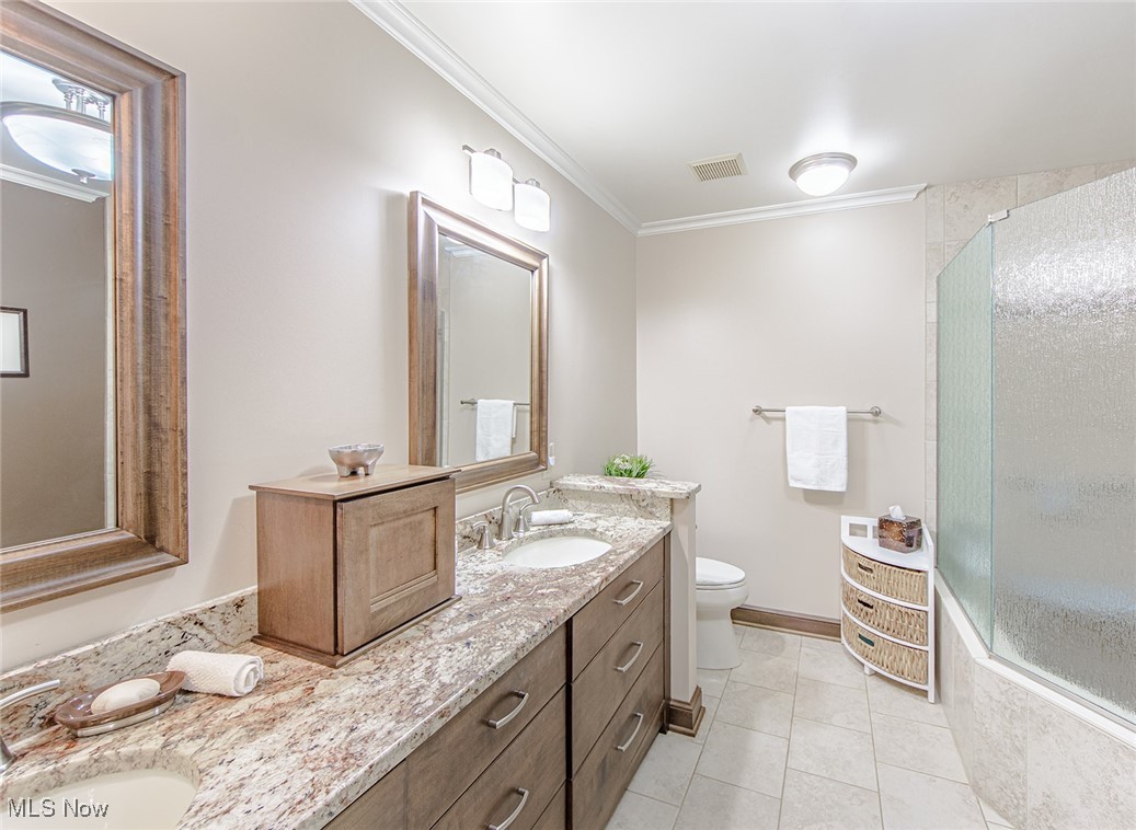 835 Sutton Place Akron OH 44313