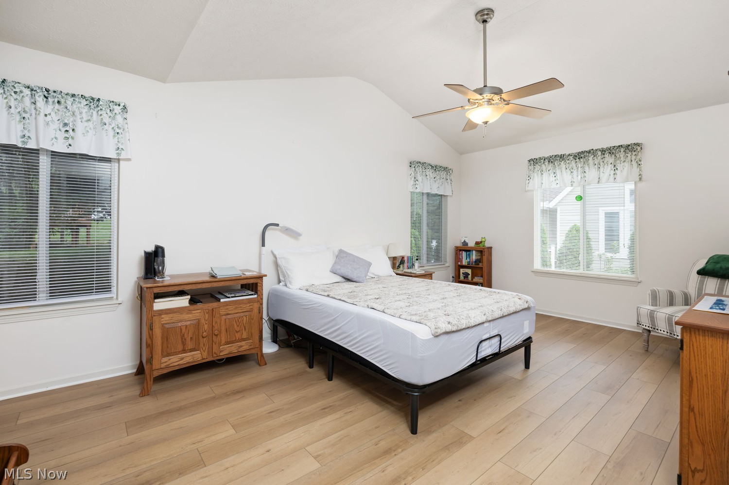 560 Queens Court Copley OH 44321