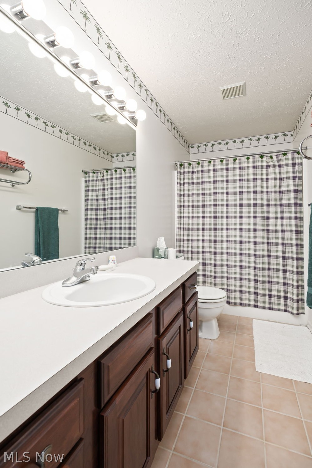 560 Queens Court Copley OH 44321