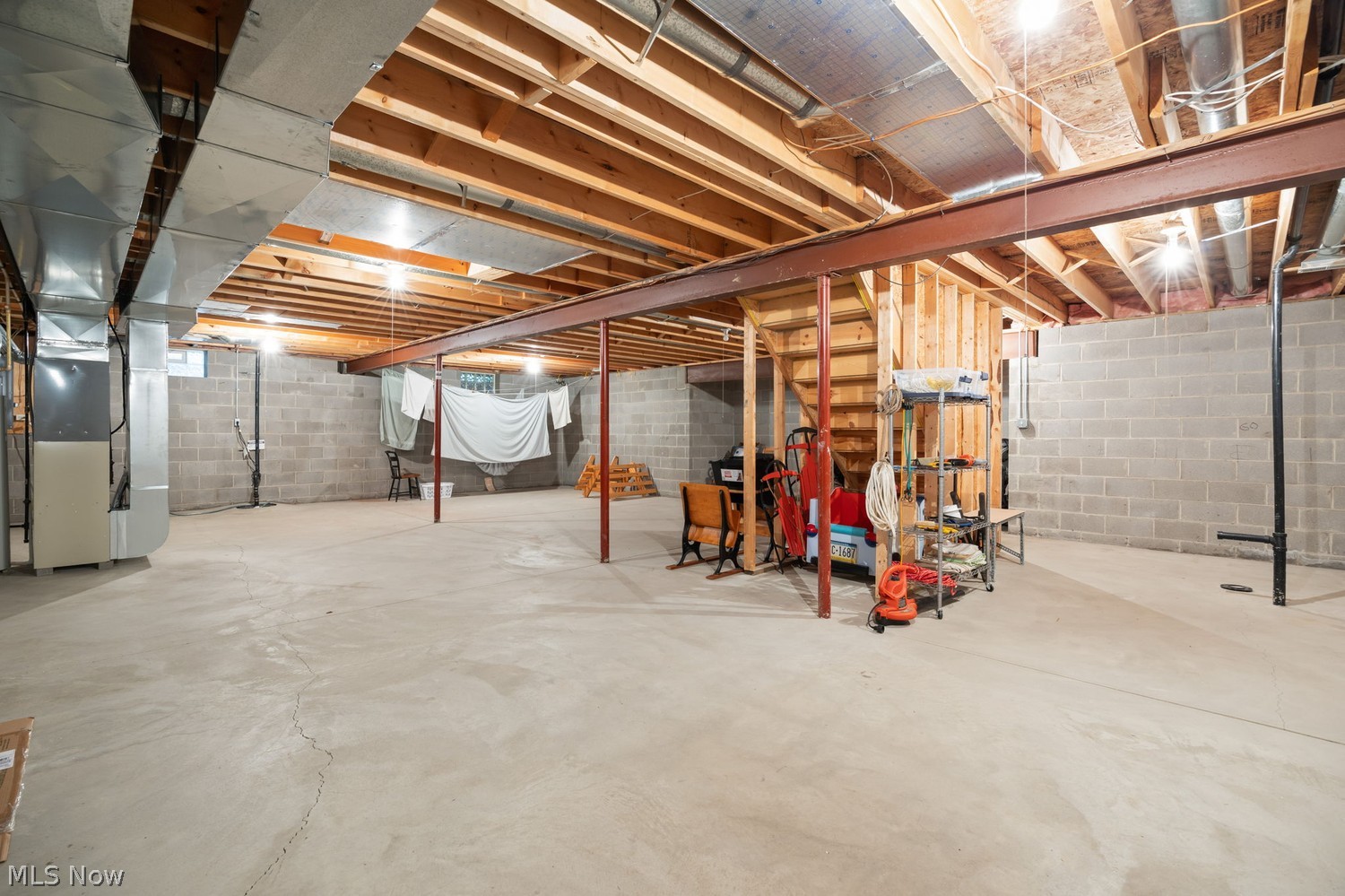 560 Queens Court Copley OH 44321