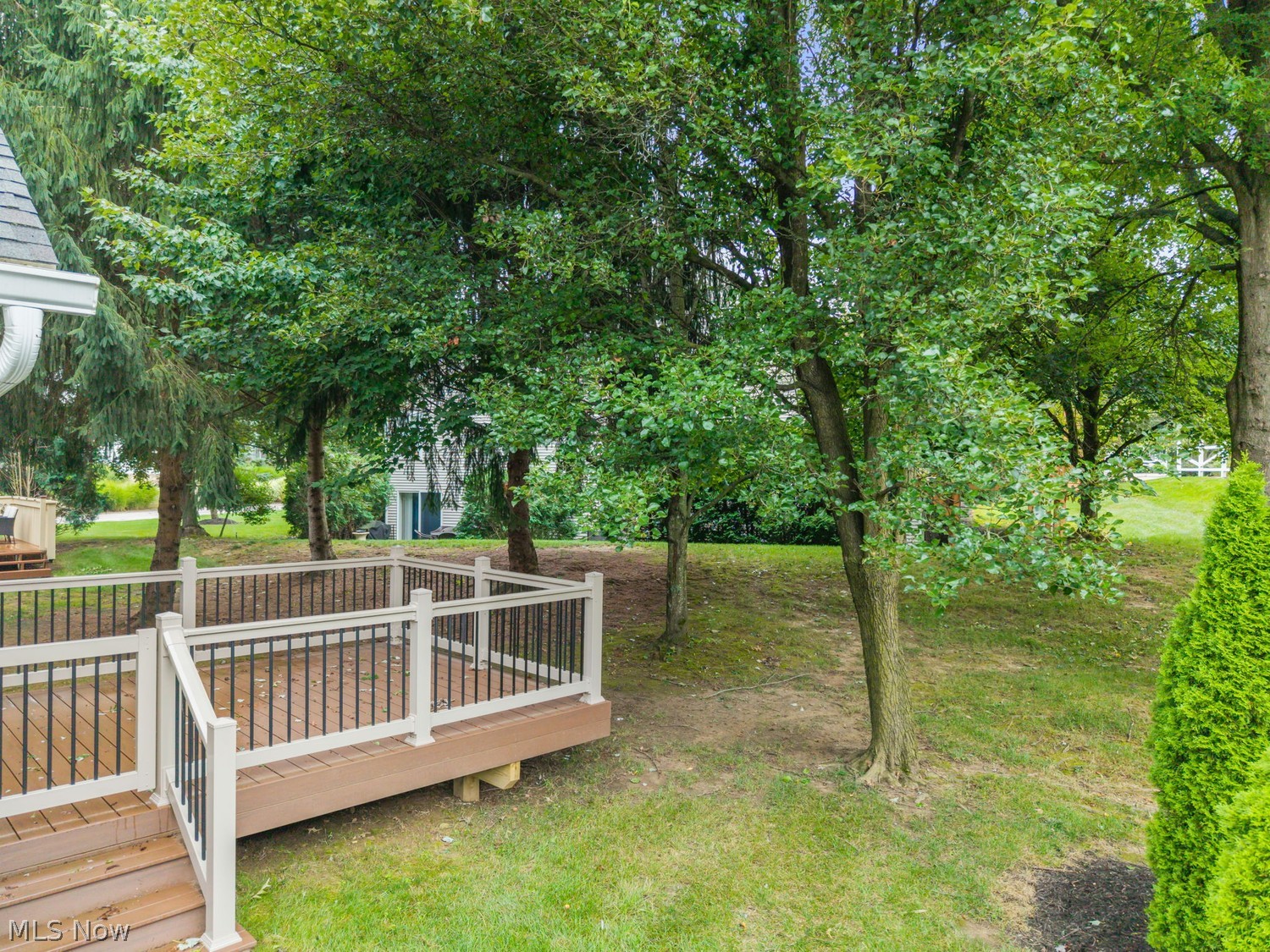 560 Queens Court Copley OH 44321