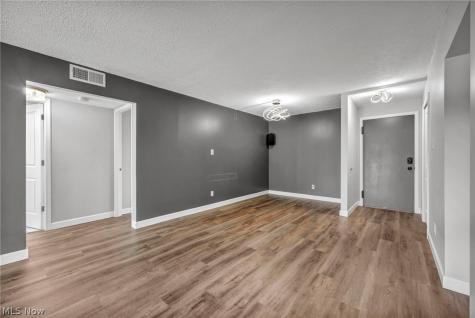 4183 Columbia Road North Olmsted OH 44070