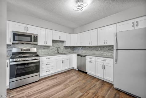 4183 Columbia Road North Olmsted OH 44070