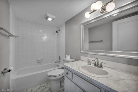 4183 Columbia Road North Olmsted OH 44070