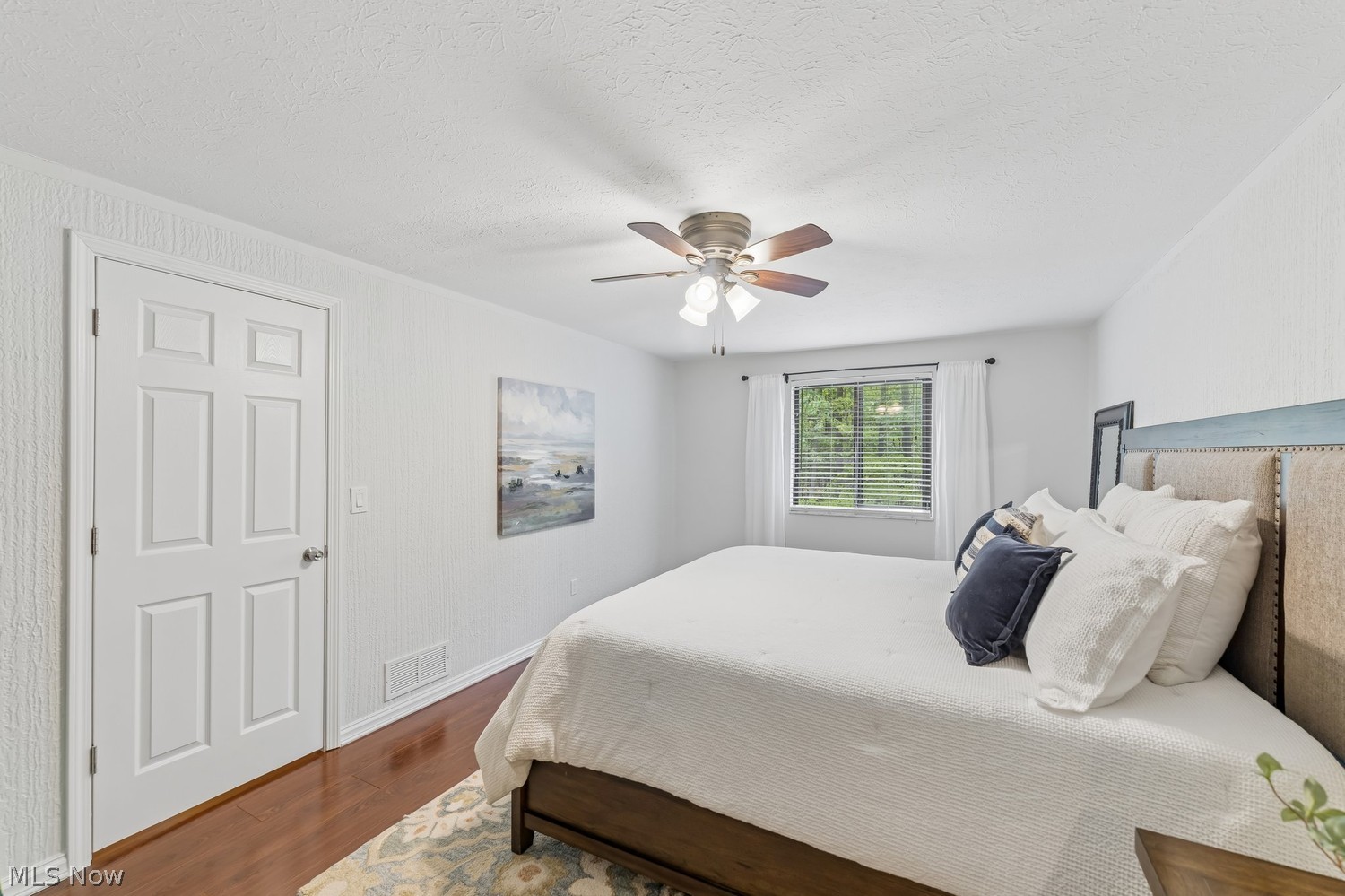 727 Tollis Parkway Broadview Heights OH 44147