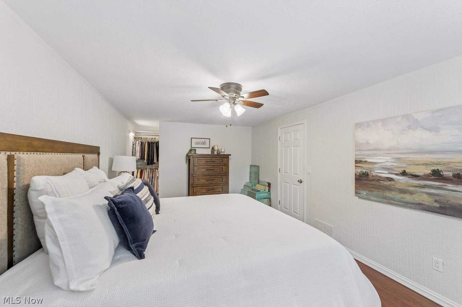 727 Tollis Parkway Broadview Heights OH 44147