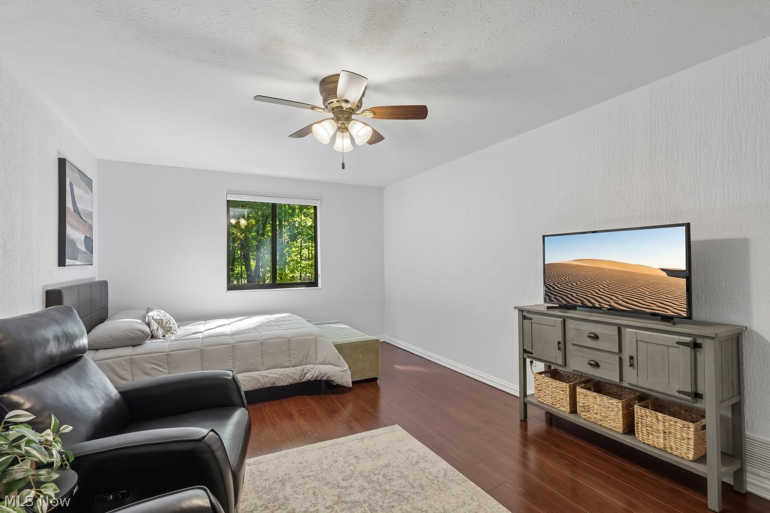 727 Tollis Parkway Broadview Heights OH 44147