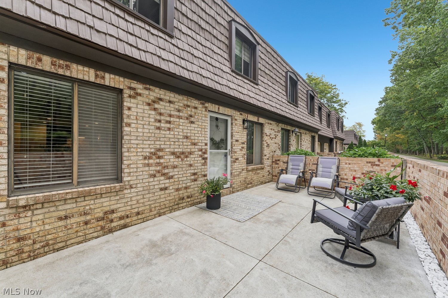 727 Tollis Parkway Broadview Heights OH 44147