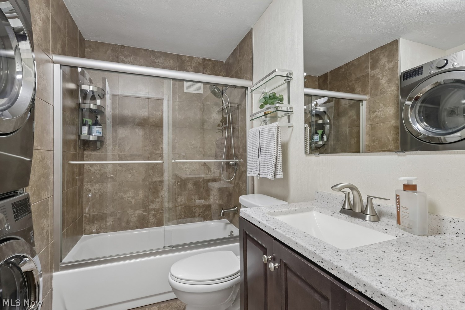 727 Tollis Parkway Broadview Heights OH 44147