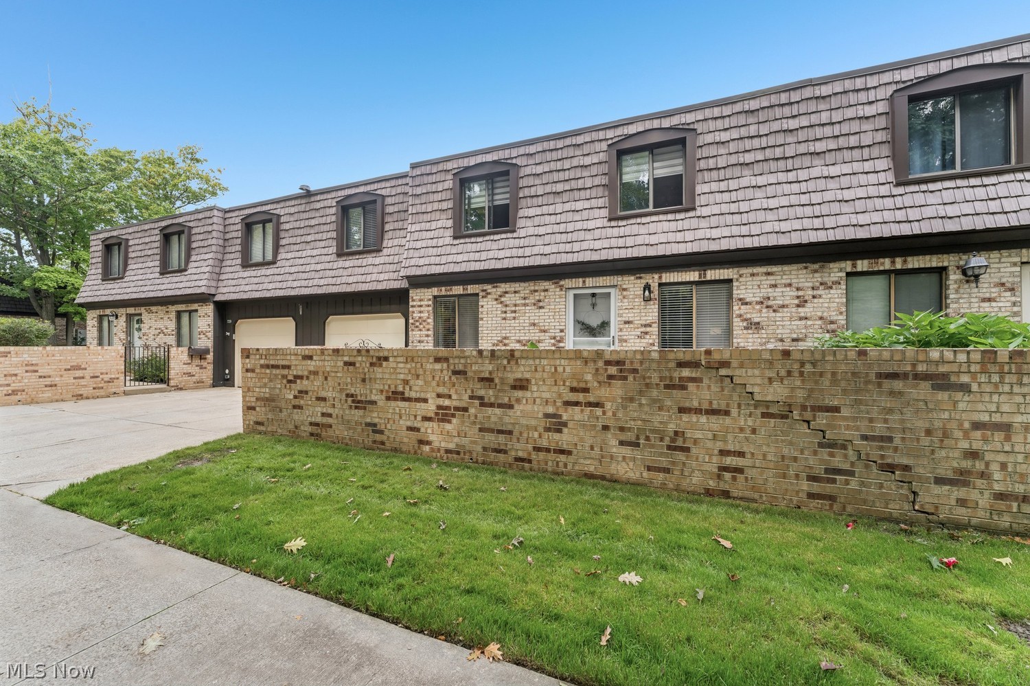 727 Tollis Parkway Broadview Heights OH 44147
