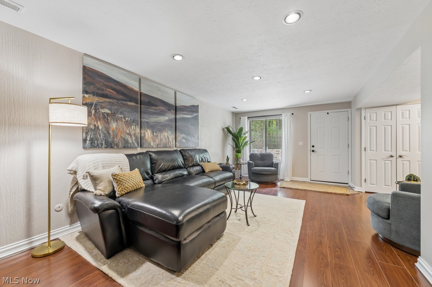 727 Tollis Parkway Broadview Heights OH 44147