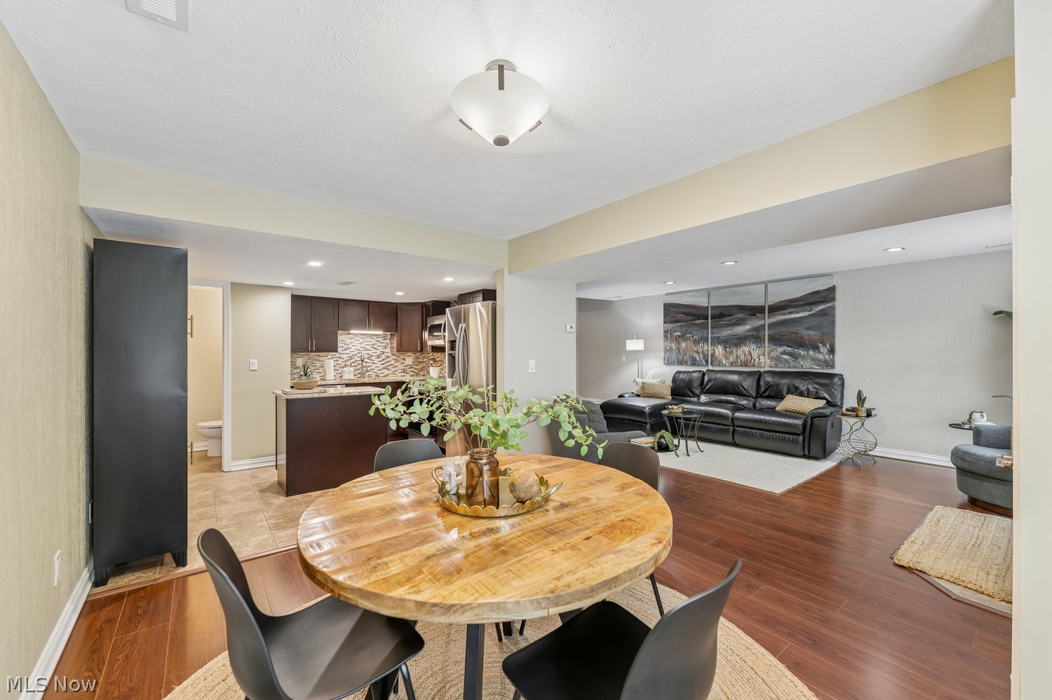 727 Tollis Parkway Broadview Heights OH 44147