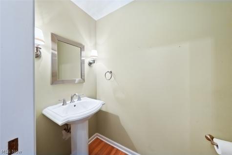 9 Aberdeen Court Rocky River OH 44116