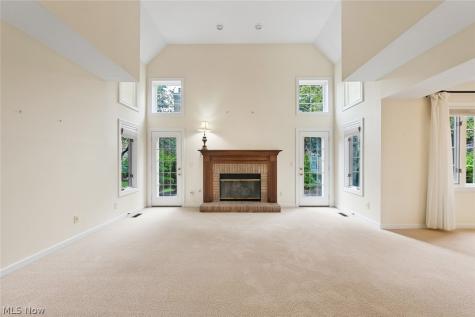 9 Aberdeen Court Rocky River OH 44116