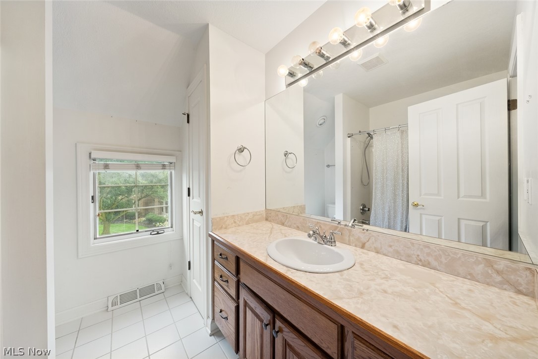 9 Aberdeen Court Rocky River OH 44116