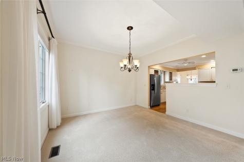 9 Aberdeen Court Rocky River OH 44116