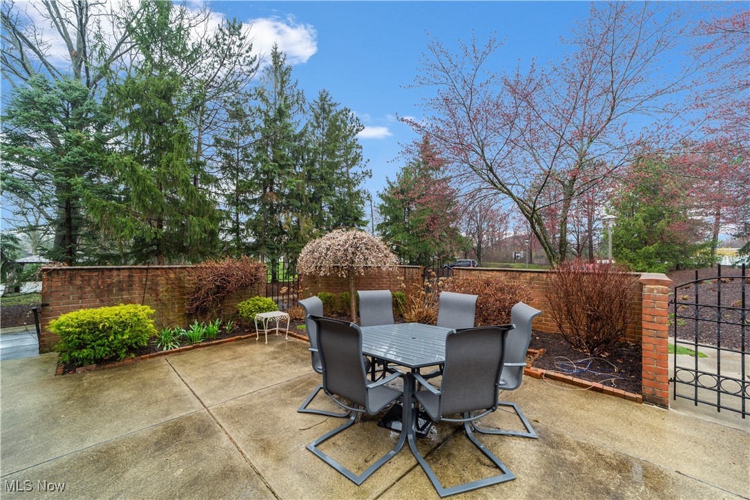 25450 Fairmount Boulevard Beachwood OH 44122