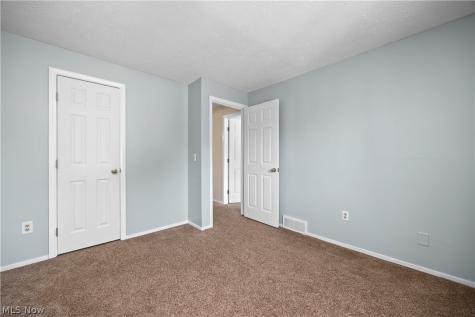 216 Moore Road Avon Lake OH 44012