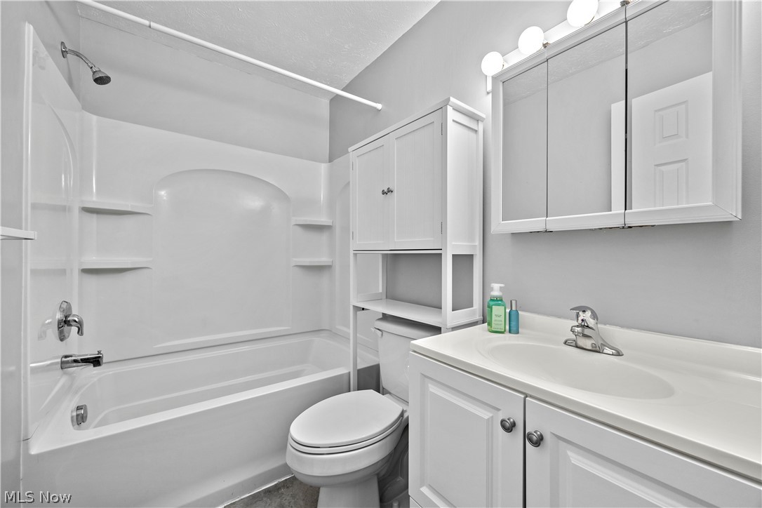 216 Moore Road Avon Lake OH 44012