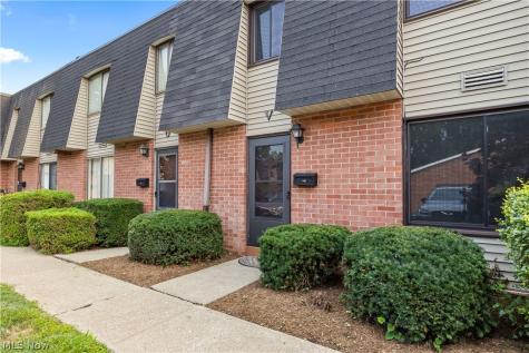 216 Moore Road Avon Lake OH 44012