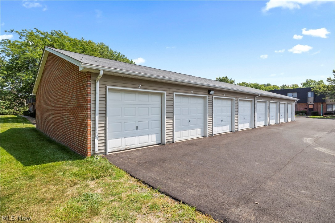 216 Moore Road Avon Lake OH 44012