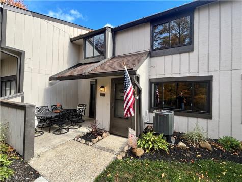 11491 Harbour Light Drive North Royalton OH 44133