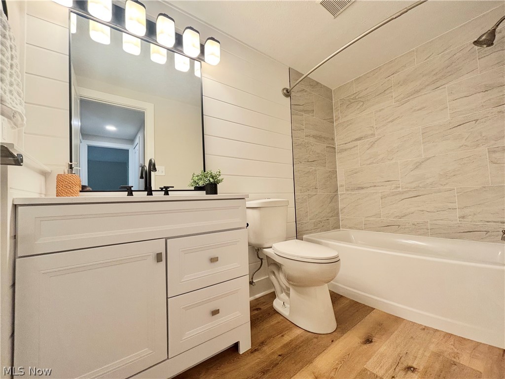 11491 Harbour Light Drive North Royalton OH 44133