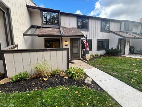 11491 Harbour Light Drive North Royalton OH 44133